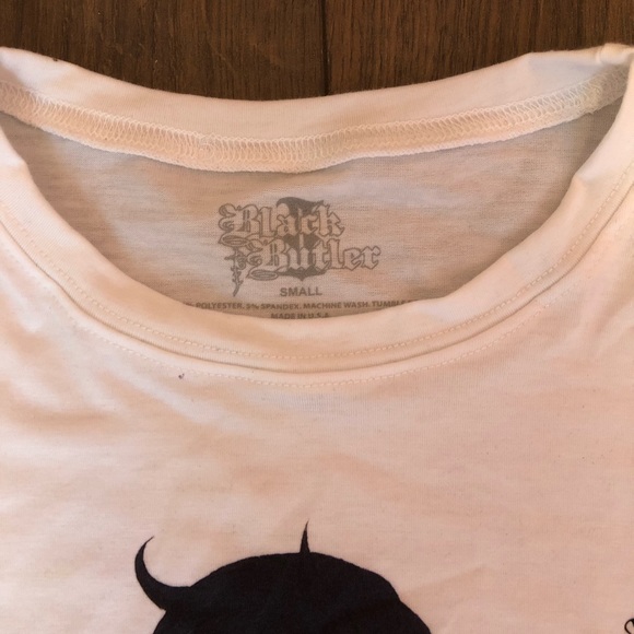 Black Butler T-shirt - Picture 2 of 3